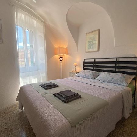 La Casa Degli Alberi Dolceacqua Exterior foto