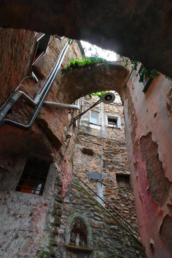 La Casa Degli Alberi Dolceacqua Exterior foto