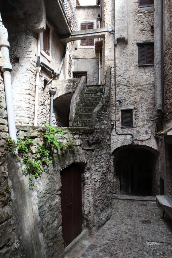 La Casa Degli Alberi Dolceacqua Exterior foto
