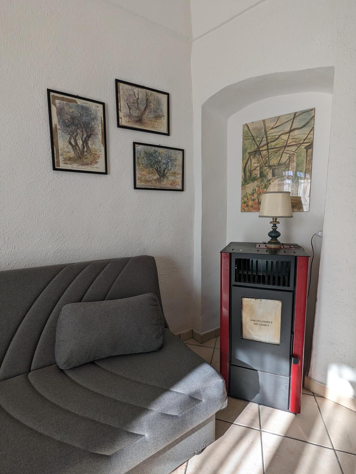La Casa Degli Alberi Dolceacqua Exterior foto